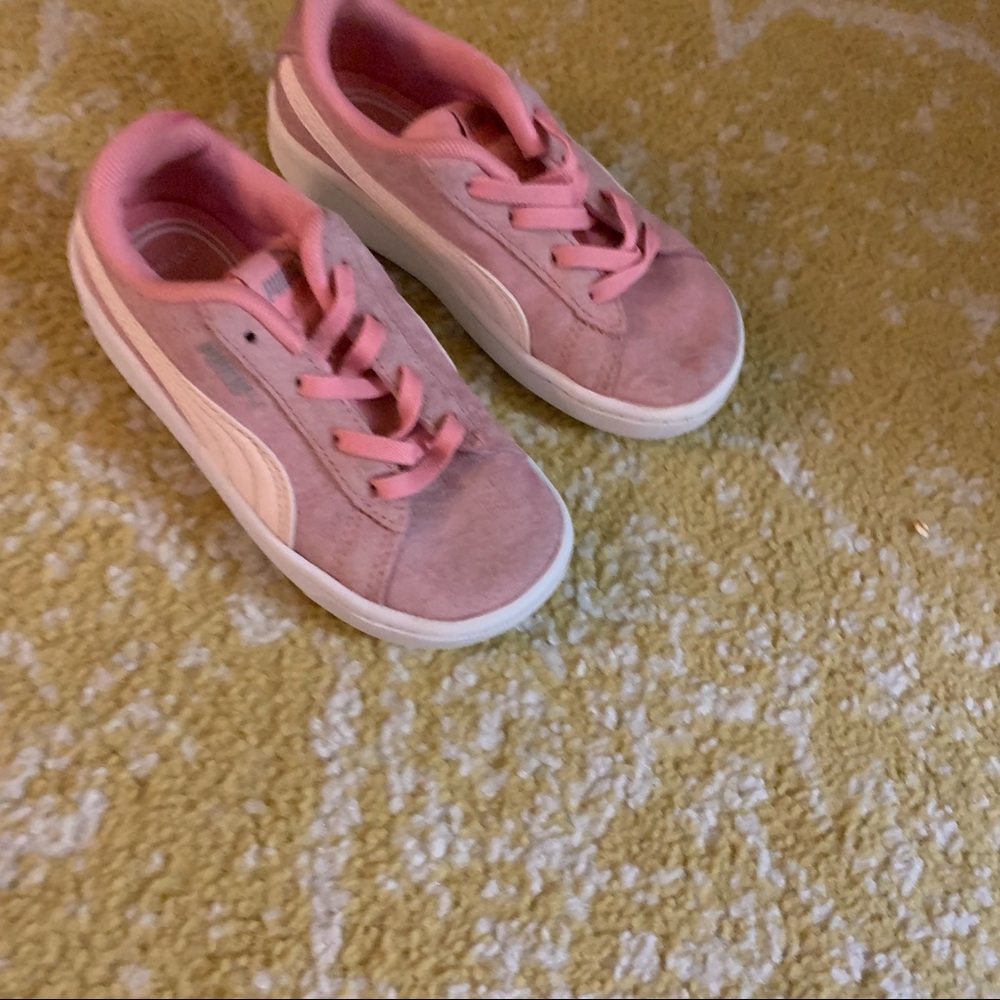 Puma size 9 toddler - Picture 2 of 9